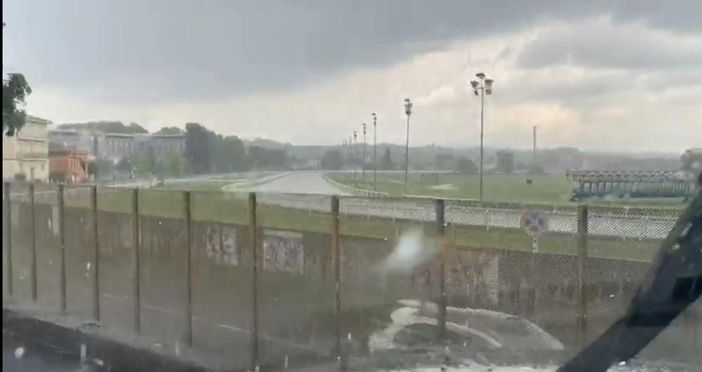 VIDEO - Grandine su Varese tra Biumo e zona Ippodromo