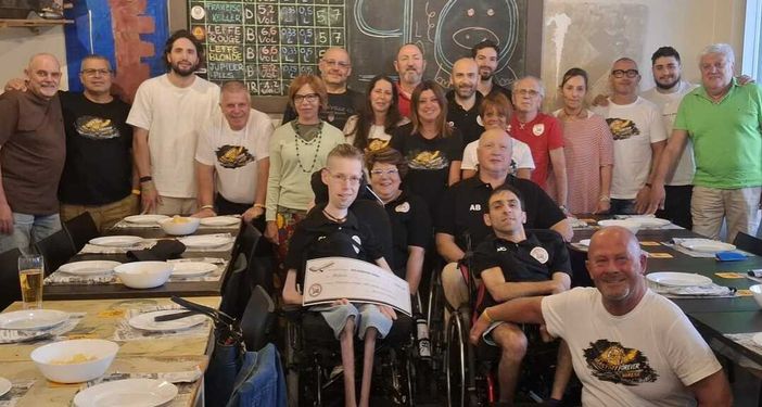 I "mastini" degli Skorpions e i Mastini del ghiaccio, una grande famiglia ieri sera al Birbante I "mastini" degli Skorpions e i Mastini del ghiaccio, una grande famiglia ieri sera al Birbante