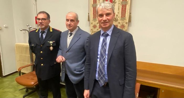 Il sindaco Davide Galimberti, l'assessore alla Polizia Locale Raffaele Catalano e Claudio Vegetti, comandante della polizia locale varesina