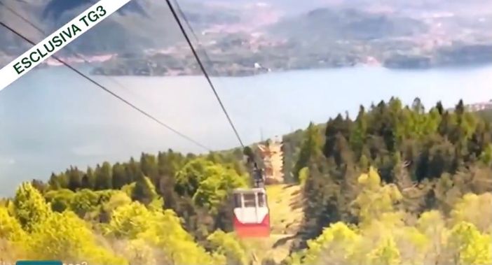 «Vergognatevi ogni volta che vi guardate allo specchio». I familiari delle vittime del Mottarone contro la trasmissione del video della tragedia