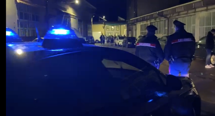 I carabinieri controllano il green pass. Sanzionati cliente e titolare di un bar I carabinieri controllano il green pass. Sanzionati cliente e titolare di un bar