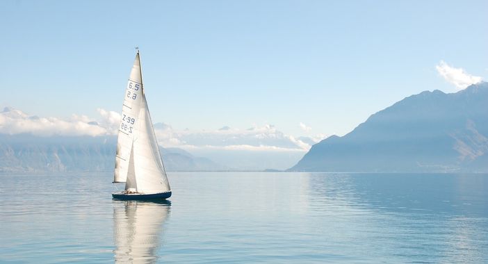 Tra Italia e Svizzera, in vela per i luoghi della storia del Ceresio