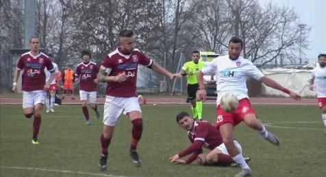 Valagussa segna dopo un contrasto: l'arbitro rileva un fallo del giocatore biancorosso. C'era davvero? Anche di questo parleremo stasera