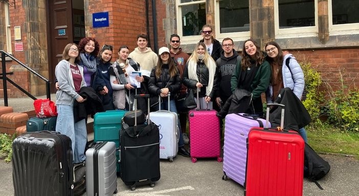 Ad aprile, i ragazzi del corso in Digital Tourism hanno svolto due settimane a Chester Ad aprile, i ragazzi del corso in Digital Tourism hanno svolto due settimane a Chester