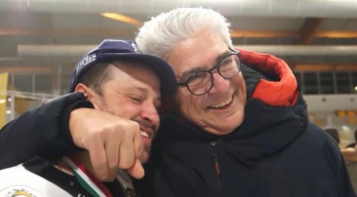 La notte più bella della vita di Andrea Vanetti insieme a papà Fabio