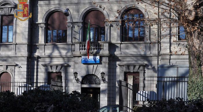 Aveva l'obbligo di soggiorno, ma è stato trovato in stazione: arrestato Aveva l'obbligo di soggiorno, ma è stato trovato in stazione: arrestato