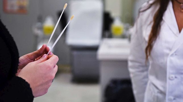 Coronavirus, la Regione potenzia il piano anti Covid: tamponi prenotabili anche dai medici di base