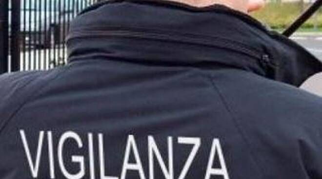 Lo sciopero dei lavoratori della vigilanza privata la vigilia di Natale: «Basta attese, contratto subito»