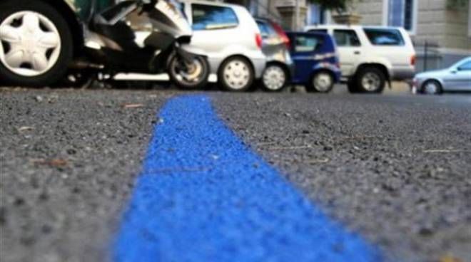 Varese, sosta gratis per Natale: da oggi al via in 1.600 parcheggi delle aree verdi