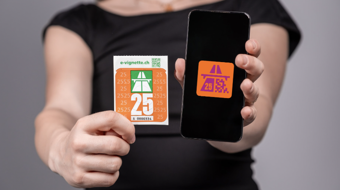 Vignetta autostradale 2025, da oggi è un obbligo. Occhio alla multa di 200 franchi