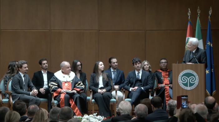 Mattarella all’Insubria: «Università consolidata e apprezzata. Gli atenei devono occuparsi del futuro dei giovani»