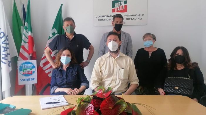 Presentata la campagna elettorale degli azzurri a Varese nella sede del coordinamento provinciale in via Marcobi