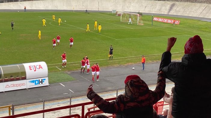 Il grande cuore del Varese (e di Ezio Rossi): 4-0 al Ligorna e il Franco Ossola in piedi ad applaudire