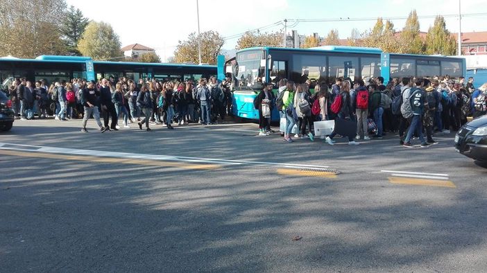 Autolinee varesine: da lunedì 14 settembre torna l'orario scolastico