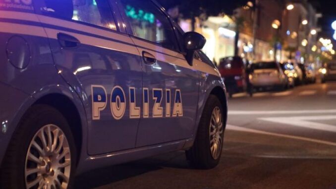 «Vi ammazzo come il vostro collega a Milano». Espulso dopo le minacce ai poliziotti