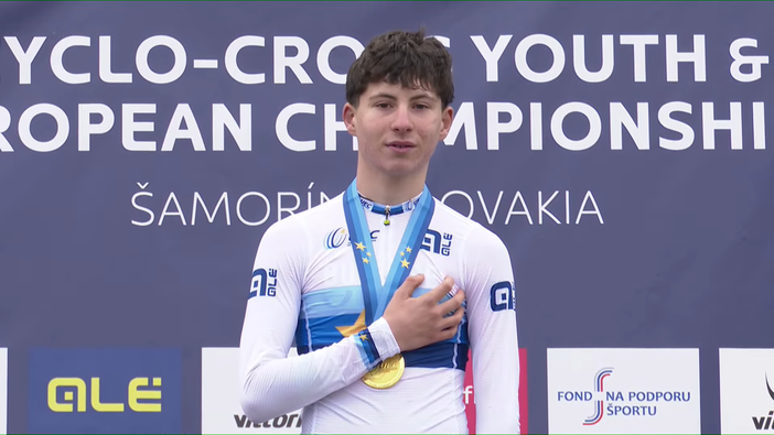Inno di Mameli e medaglia d'oro per il bustocco Luca Ferro, campione europeo di ciclocross
