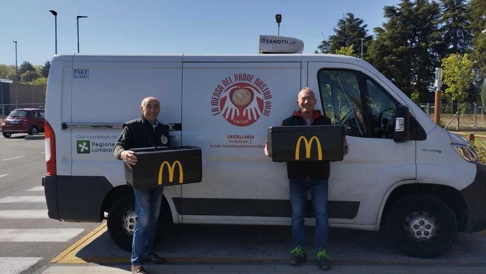 McDonald’s e La Mensa del Padre Nostro: torna a Castellanza la collaborazione solidale per le famiglie bisognose McDonald’s e La Mensa del Padre Nostro: torna a Castellanza la collaborazione solidale per le famiglie bisognose