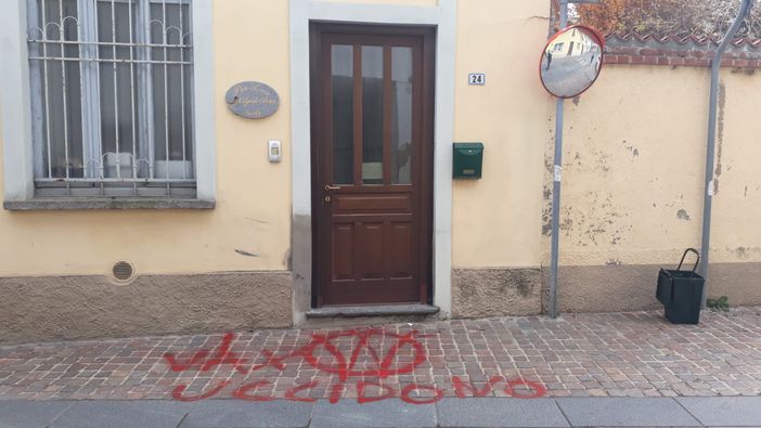 I no vax vandalizzano la sede Pro Loco di Olgiate Olona I no vax vandalizzano la sede Pro Loco di Olgiate Olona