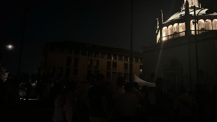 Blackout in centro. Busto al buio per dieci minuti