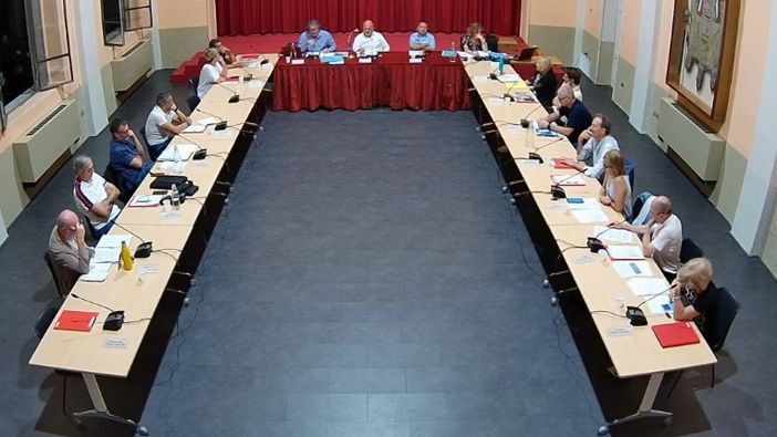 Antonella Borrini lascia il consiglio olgiatese, il ritorno di Roberto Lavezzari: è l'ultimo della lista