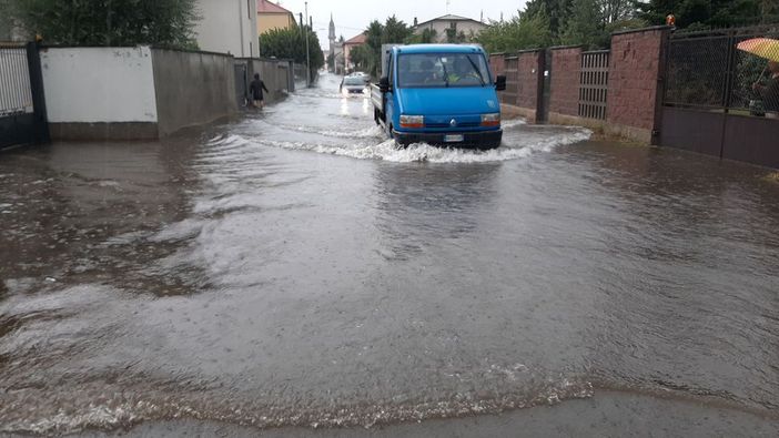 Allagato un sottopasso della SS336 della Malpensa