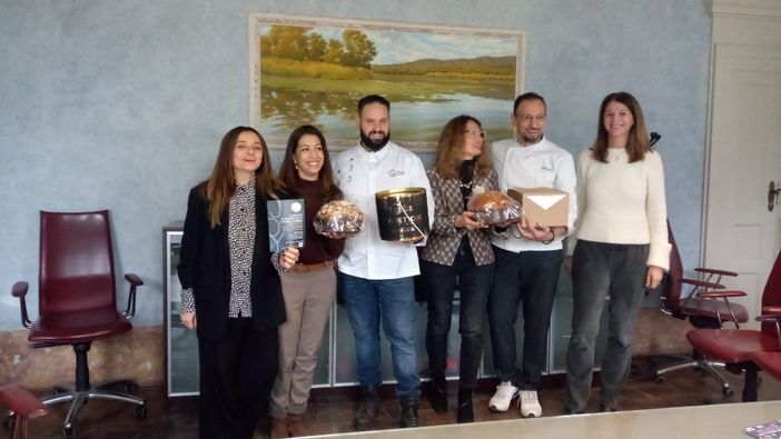 Il panettone sbarca a Ville Ponti: gusto, eventi e solidarietà con il dolce simbolo del Natale Il panettone sbarca a Ville Ponti: gusto, eventi e solidarietà con il dolce simbolo del Natale