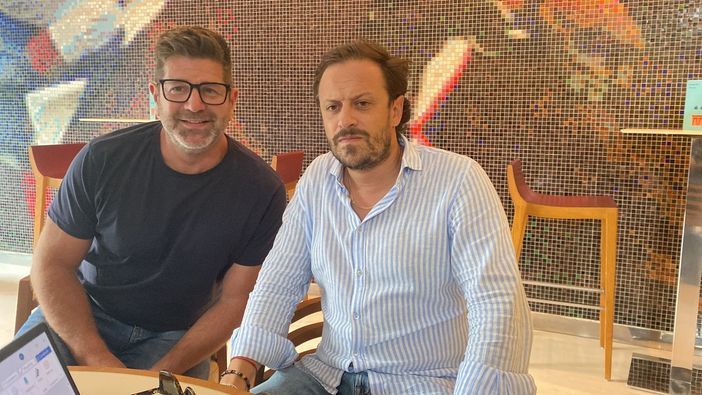 Andrea Vanetti annuncia lo stop per l'operazione alla spalla vicino al presidente a Carlo Bino: l'obiettivo è tornare tra gennaio e febbraio 2026 Andrea Vanetti annuncia lo stop per l'operazione alla spalla vicino al presidente a Carlo Bino: l'obiettivo è tornare tra gennaio e febbraio 2026