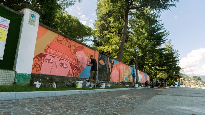 MAD 21037: spazio alla street art sul muro del Lungolago di Lavena Ponte Tresa MAD 21037: spazio alla street art sul muro del Lungolago di Lavena Ponte Tresa