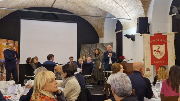 FOTO Una serata speciale di festa all'insegna di tradizione e rinascita FOTO Una serata speciale di festa all'insegna di tradizione e rinascita