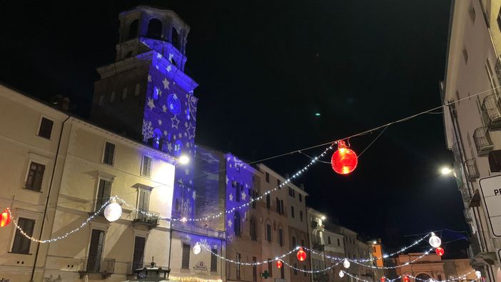 A piccoli passi verso un Natale che incanta A piccoli passi verso un Natale che incanta