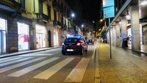 Il sindaco Galimberti: «Pronto a chiudere le zone dove abbiamo assistito sabato notte a scene inaccettabili» Il sindaco Galimberti: «Pronto a chiudere le zone dove abbiamo assistito sabato notte a scene inaccettabili»