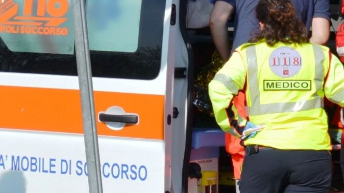 Pedone investito in via Nino Bixio, in ospedale una donna di 35 anni