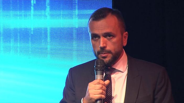 10 ANNI DI CONSORZIO/5. «La Pallacanestro Varese non è la squadra di una città ma di tutti. L'augurio più bello: tornare a riempire il palazzetto sognando i playoff»