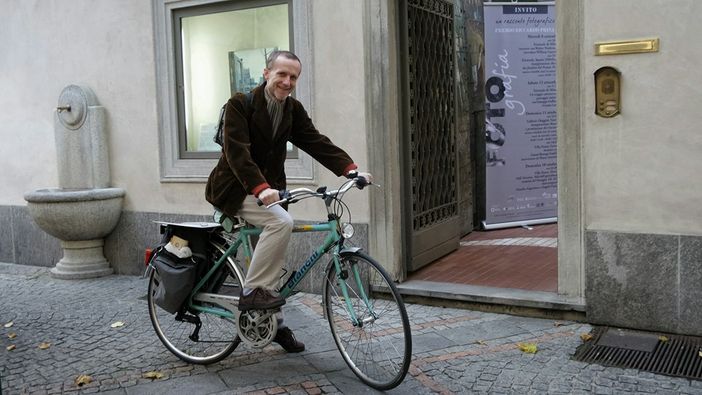 Mario Chiodetti sulla sua inseparabile Bianchi