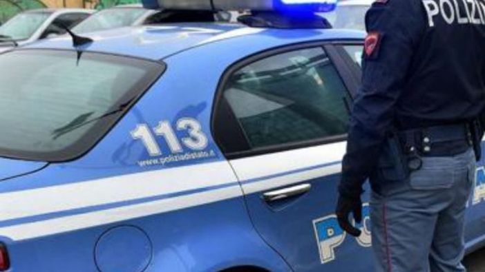 Preso dalla polizia lo scippatore con il motorino: derubava le donne in bicicletta Preso dalla polizia lo scippatore con il motorino: derubava le donne in bicicletta