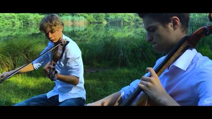 VIDEO. Nuova performance musicale del duo SdueT nei boschi di Brinzio