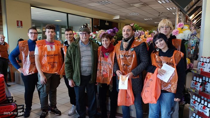 Gli alunni del “Geymonat” di Tradate volontari per la colletta alimentare