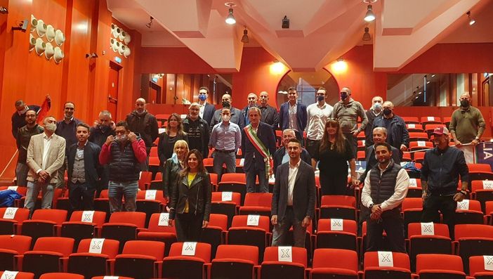 Antonelli proclamato sindaco di Busto: «Ora avanti con palaghiaccio, scuole e opere finanziate dai bandi» Antonelli proclamato sindaco di Busto: «Ora avanti con palaghiaccio, scuole e opere finanziate dai bandi»