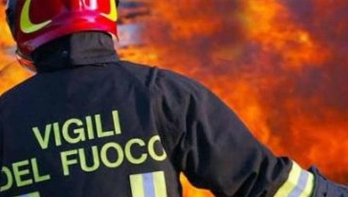 I sindacati scrivono a comandante e prefetto: «Più risorse per i vigili del fuoco della provincia di Varese» I sindacati scrivono a comandante e prefetto: «Più risorse per i vigili del fuoco della provincia di Varese»