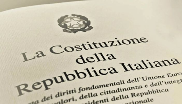 «Nessuna tolleranza verso chi si richiama alla dittatura, alla violenza e ai soprusi del ventennio fascista»