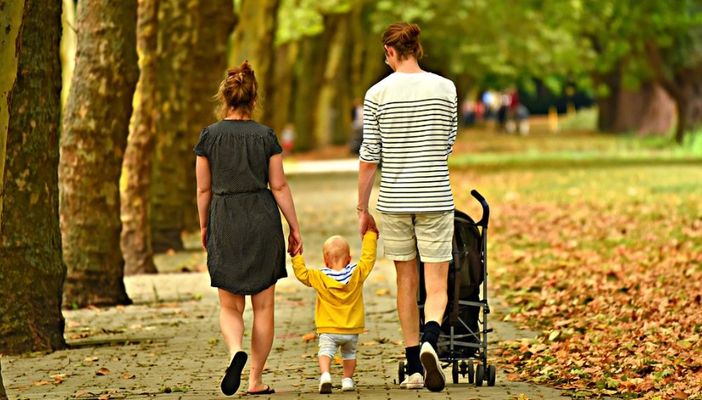Bisogni, aspettative e futuro: in un convegno i risultati di un’indagine sulle famiglie della Valceresio Bisogni, aspettative e futuro: in un convegno i risultati di un’indagine sulle famiglie della Valceresio
