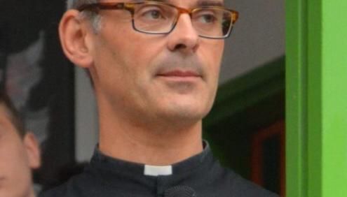 VIDEO. Don Andrea ai cassanesi e non solo: «Vi state comportando benissimo, prego per tutti. Ci unisce il desiderio di battere il virus»