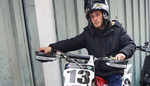 Giuseppe Guzzi, 24 anni, in una foto del suo profilo Facebook Giuseppe Guzzi, 24 anni, in una foto del suo profilo Facebook