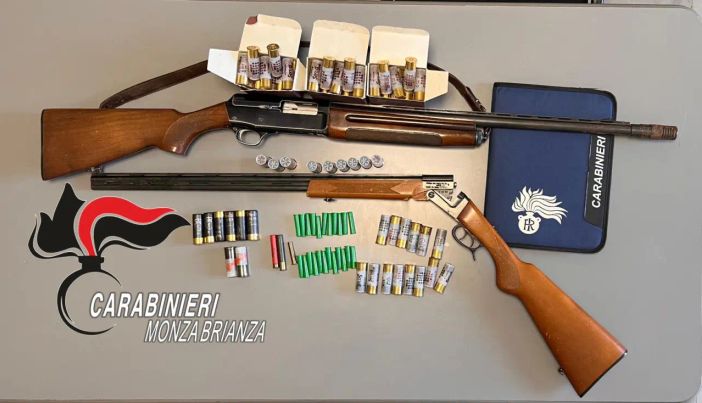 Sospettato di una rapina in farmacia: nella sua casa di Uboldo i carabinieri scoprono un arsenale