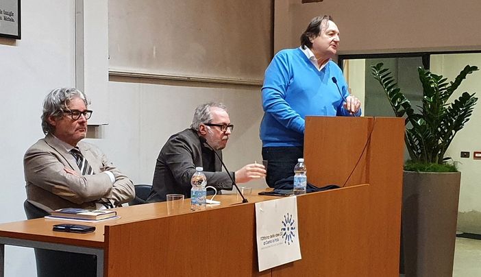 Del Debbio si racconta a Busto. Dal seminario alla drammatica deportazione del padre Del Debbio si racconta a Busto. Dal seminario alla drammatica deportazione del padre