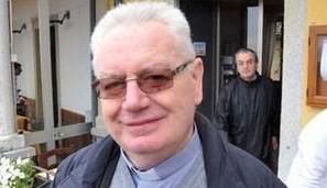 Don Angelo Corno, arciprete del Sacro Monte dal 2001 al 2013 Don Angelo Corno, arciprete del Sacro Monte dal 2001 al 2013