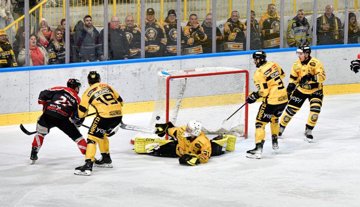 Dietro stasera serve un altro "muro"