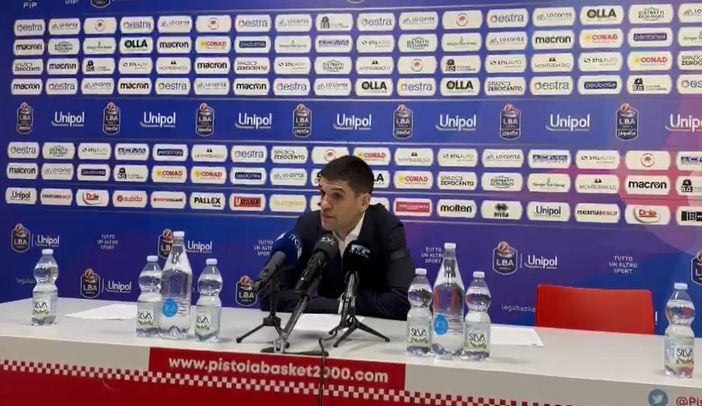 Herman Mandole, coach della Openjobmetis Varese Herman Mandole, coach della Openjobmetis Varese