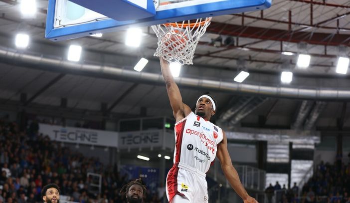 Carlos Stewart, guardia della Openjobmetis Varese Carlos Stewart, guardia della Openjobmetis Varese