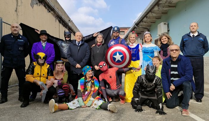 Una festa di Carnevale per «riallacciare i legami spezzati dalla detenzione»